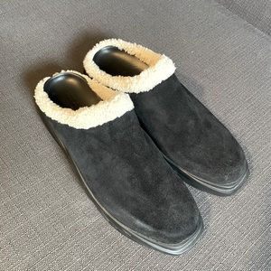 1017alyx9sm mono genuine shearling trim mule